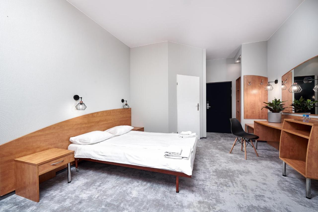 Hotel Anton By Dns Pruszkow Exterior photo