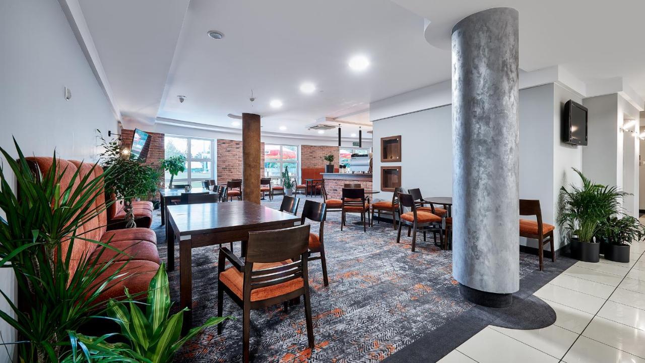 Hotel Anton By Dns Pruszkow Exterior photo